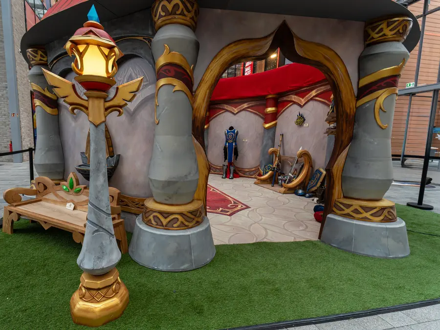 Haus of Warcraft – begehbares Kulissenhaus aus World of Warcraft